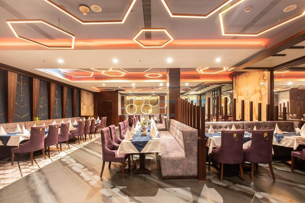 Hotel Sandy'S Tower Bhubaneswar Zewnętrze zdjęcie