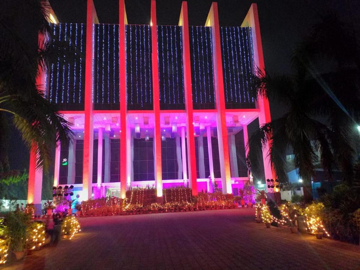 Hotel Sandy'S Tower Bhubaneswar Zewnętrze zdjęcie