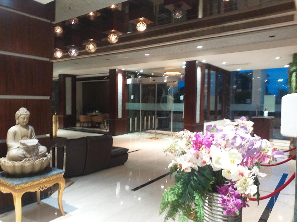 Hotel Sandy'S Tower Bhubaneswar Zewnętrze zdjęcie