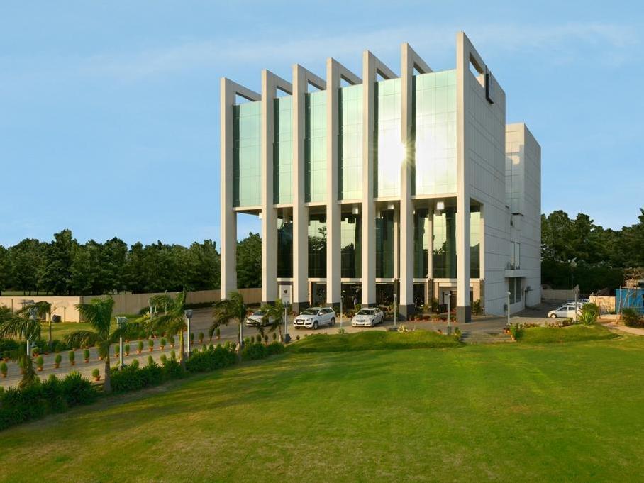 Hotel Sandy'S Tower Bhubaneswar Zewnętrze zdjęcie