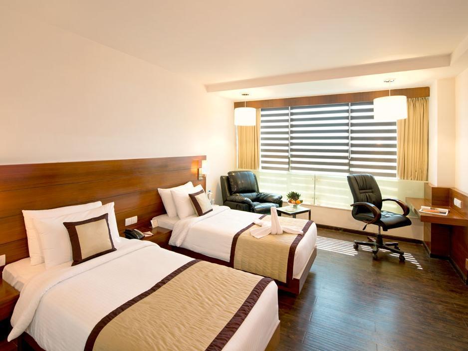 Hotel Sandy'S Tower Bhubaneswar Zewnętrze zdjęcie